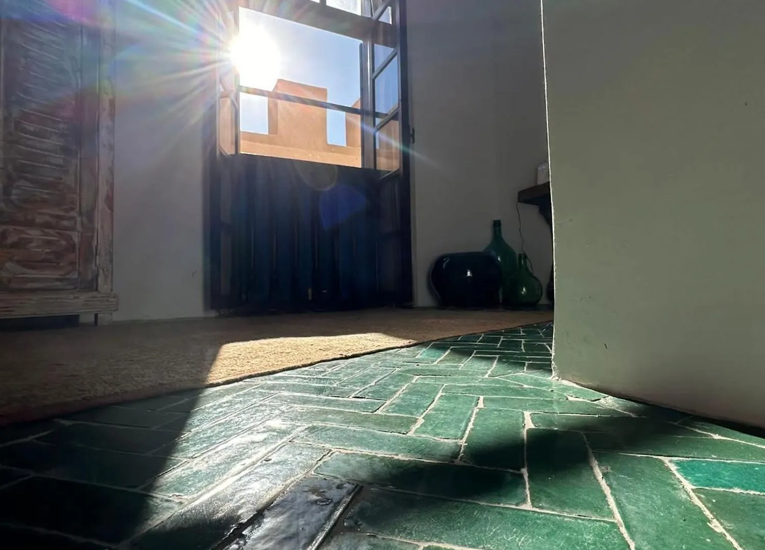 Apartmán Loft Incroyable En Medina As-Sawíra 0*,
